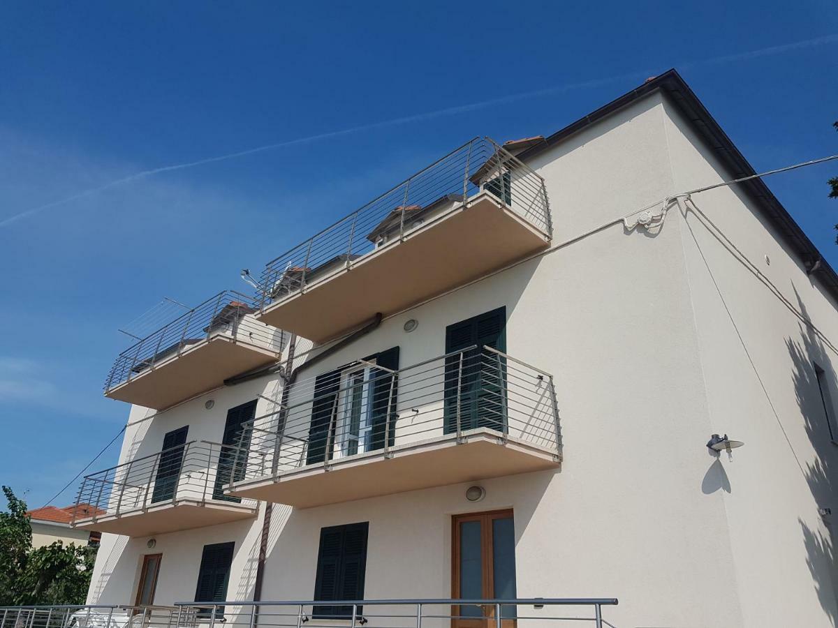 Da Rino Apartamento Cipressa Exterior foto